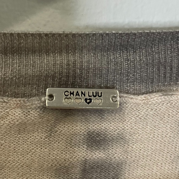 Chan Luu Tie Dye Oversized Long Sleeve Top 45% Cashmere, 55% Silk - Picture 3 of 5